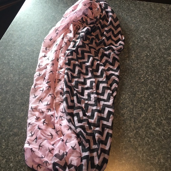 Scarves - Picture 7 of 7